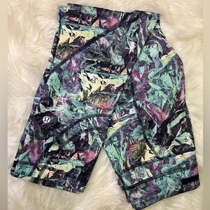 Lululemon Run: Inspire Crop II *All Full-On Luxtreme